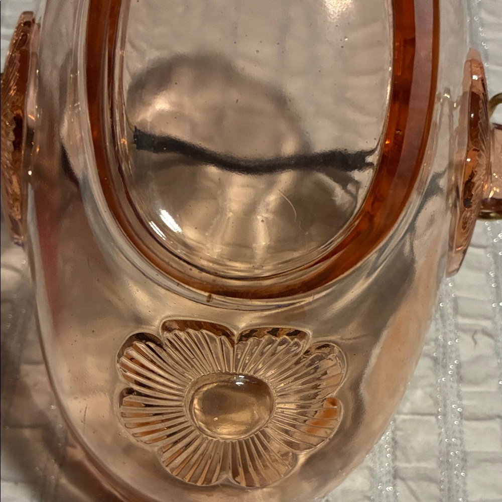 Elegant Floral Pink Glass Vintage Basket - Picture 5 of 7